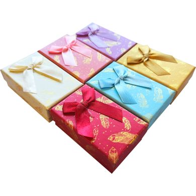 Decorative cardboard gift box 61018116